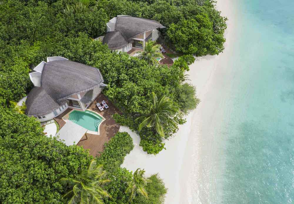 Beach Pool Villa Sunrise at JW Marriott Maldives Resort & Spa thumbnail 3